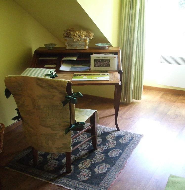 Bed and Breakfast Le Moulin D'Hys La Cropte Номер фото