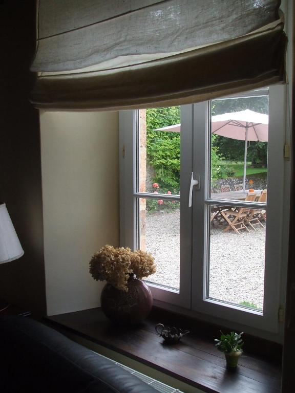 Bed and Breakfast Le Moulin D'Hys La Cropte Екстер'єр фото